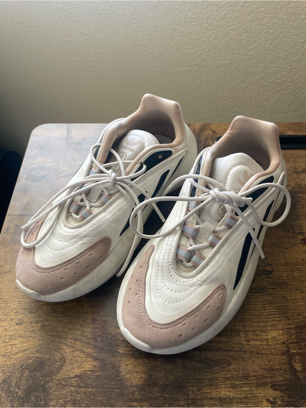 Adidas Ozelia Junior Beige/ Black GX3969 Fashion Shoes